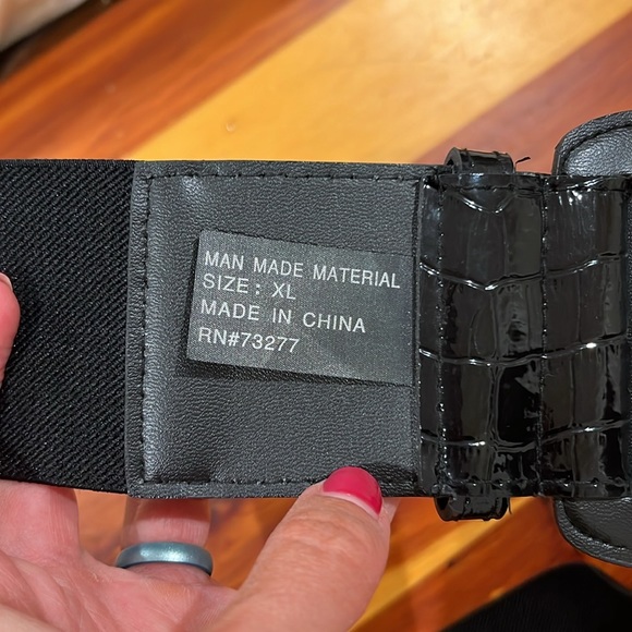 Wide belt - Picture 2 of 4